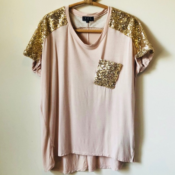 POL Tops - ❌SOLD POL Blush Pink & Gold Metallic Sequin Tee